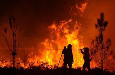 IL FUOCO SI COMBATTE SUL CAMPO