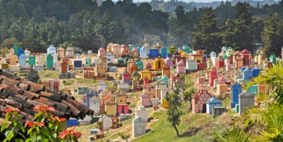 CIMITERI COLORATI